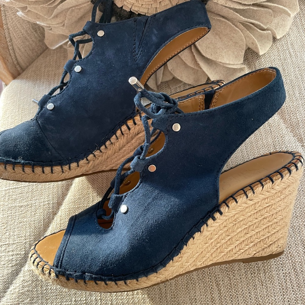 Cute navy lace up wedge!